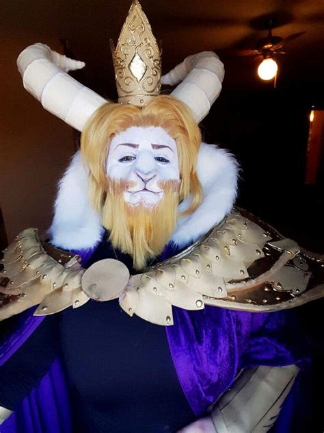 Asgore Dreemurr (WIP) | Cosplay Amino