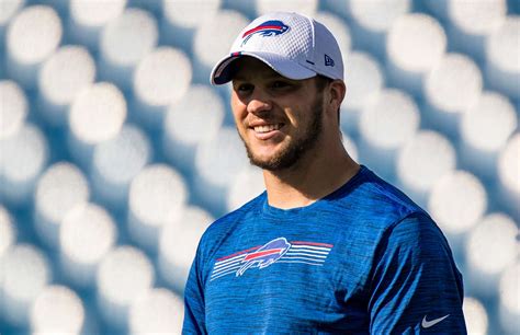 Bills' Josh Allen Smashes Home Runs During Toronto Blue Jays Practice