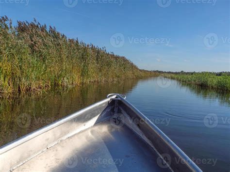 the village of Giethoorn 13097181 Stock Photo at Vecteezy