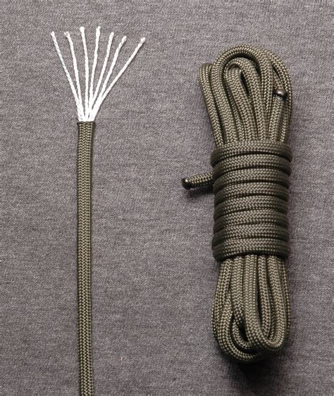 File:Paracord-Commercial-Type-III.jpg - Wikipedia