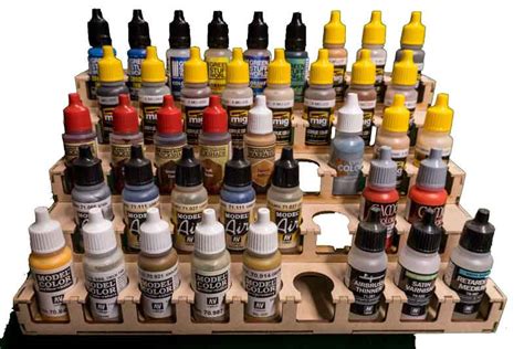 Which paint Can you use on plastic models | tested • Leisure Guided