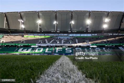 113,686 Vfl Wolfsburg Stadium Stock Photos, High-Res Pictures, and ...