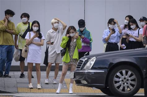 South Korea on verge of 'massive' nationwide COVID-19 outbreak