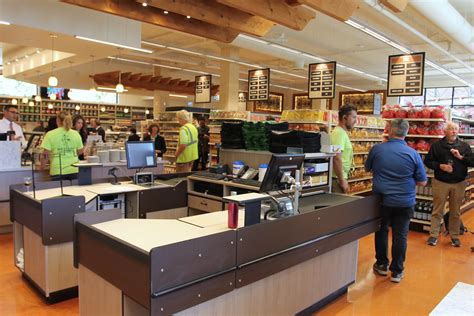 Bosa Foods is Now Open at 562 Victoria Drive — Take a Look Inside – Scout Magazine