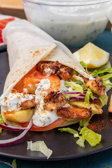 Super Easy Greek Gyro Pita (With Chicken, Tzatziki & Fries!) - Scrummy Lane