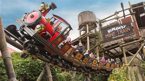 UK Theme Parks for a Covid-Safe Staycation!