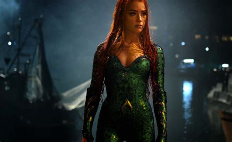 Mera from Aquaman Costume | Carbon Costume | DIY Dress-Up Guides for Cosplay & Halloween