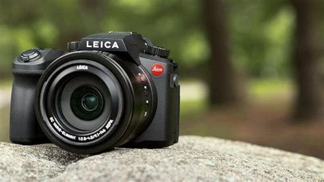 Leica Debuts the New V-Lux 5: A Superzoom Camera for Explorers