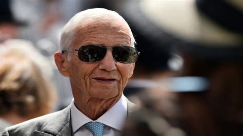 Legendary jockey Lester Piggott dies aged 86 - Sports - Dunya News