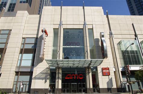 AMC River East 21 Theatres - Chicago, Illinois