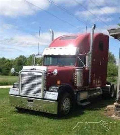 Freightliner FLC 120 (1999) : Sleeper Semi Trucks