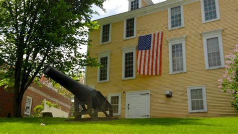 American Independence Museum - Downeaster Travel Packages to Maine, Boston, Nova Scotia and Beyond