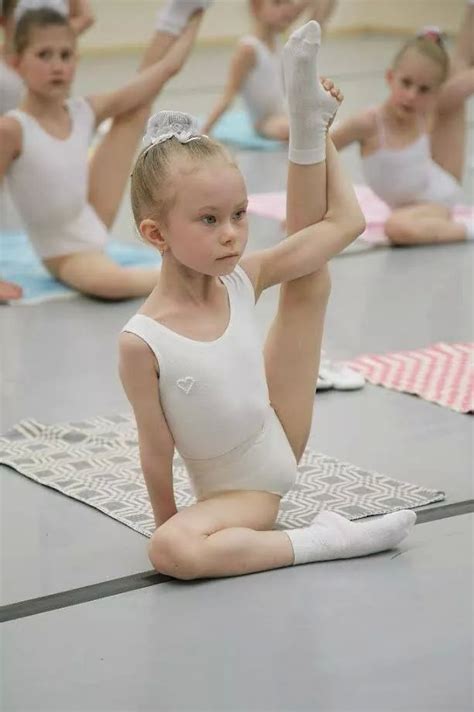 Stretching | Dança ballet, Dança, Ballet infantil