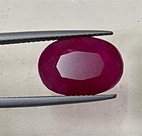 Oval Natural Mozambique Dark Pink Ruby Gemstone at Rs 18000/carat in Jaipur