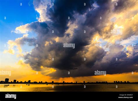 Sunset on west lake, Ho tay, Hanoi,V ietnam Stock Photo - Alamy