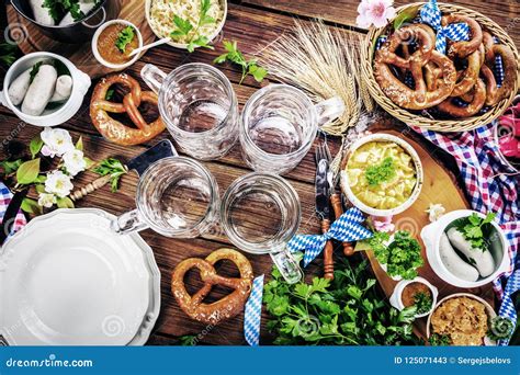 Oktoberfest Food Menu, Bavarian Sausages with Pretzels, Mashed Potato ...