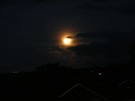 glowing moon - Photography Photo (1584186) - Fanpop