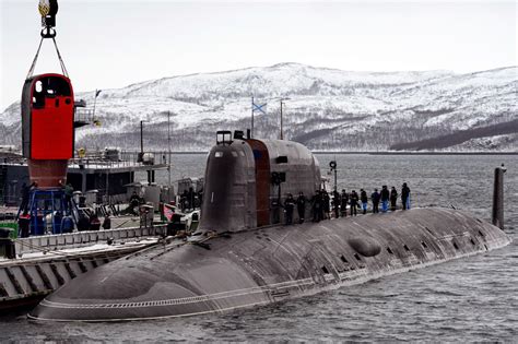 Project 885/Yasen I class SS(G)N Severodvinsk (K-560) with her emergency capsule removed : r ...