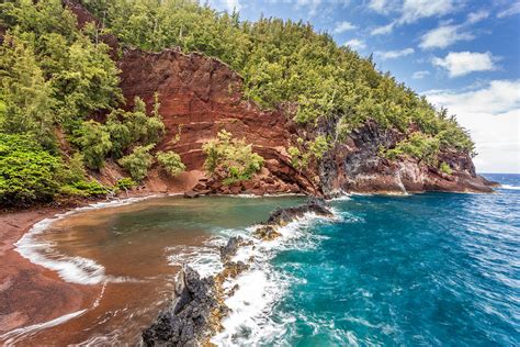 Red Sand Beach Maui Photograph by Pierre Leclerc Photography