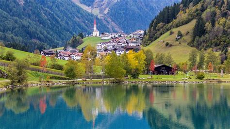 Dans le Tyrol autrichien, la police traque des voleurs de cloches de ...