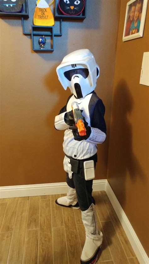 DIY Scout Trooper helmet for kids' Halloween costume. | Scout trooper costume, Diy costumes kids ...