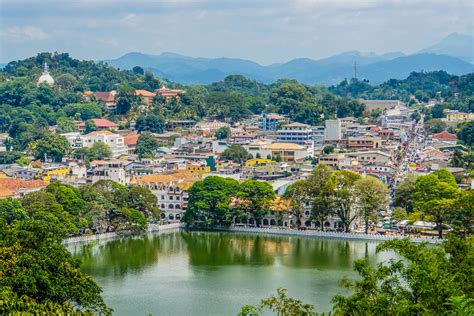 Top 5 Things to do in Kandy City in One Day | Finding Beyond