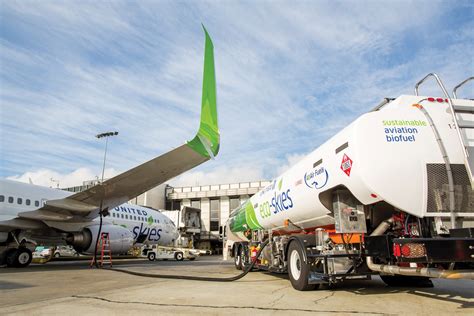 United Airlines Makes Major Commitments to Sustainable Aviation Fuels