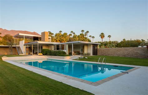 Richard Neutra’s famous Kaufmann Desert House is for sale - The Spaces