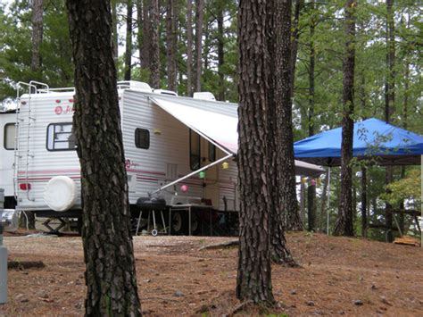 Lake Hartwell Camping and Cabins in Townville South | BookYourSite