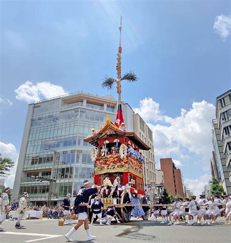 〈祇園祭2023〉長刀鉾の舵取り担う「車方」、巡行の見せ場「辻回し」にかける思い | ハンケイ京都新聞