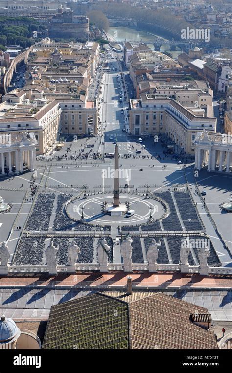 Aerial view of the Saint Peter's square in Vatican city. Cityscape ...