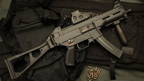 Heckler & Koch UMP - Sub Machine Gun | Pecinta Militer