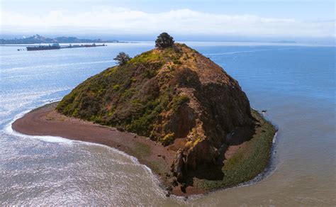 Red Rock Island In San Francisco Bay On Sale For $25 Million