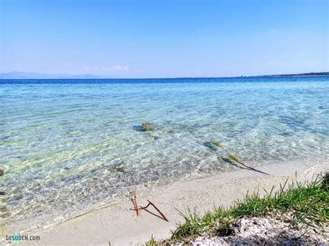 A little shore which is not typical for Lake Sevan • Desuden travel blog