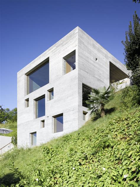 13 Modern House Exteriors Made From Concrete