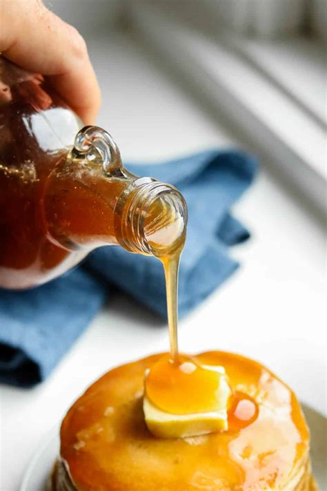 Sugar Free Keto Maple Syrup Recipe (With 0 Carbs!)