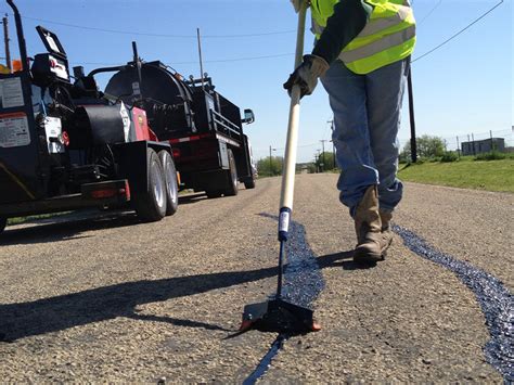 How Long Does Asphalt Crack Filler Take to Dry? | Alpha Paving