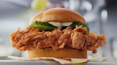 Bojangles Chicken Sandwich TV Spot, 'Look Closely: Free Sandwich ...