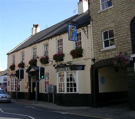 File:The Angel Inn - North Street - geograph.org.uk - 553280.jpg - Wikipedia