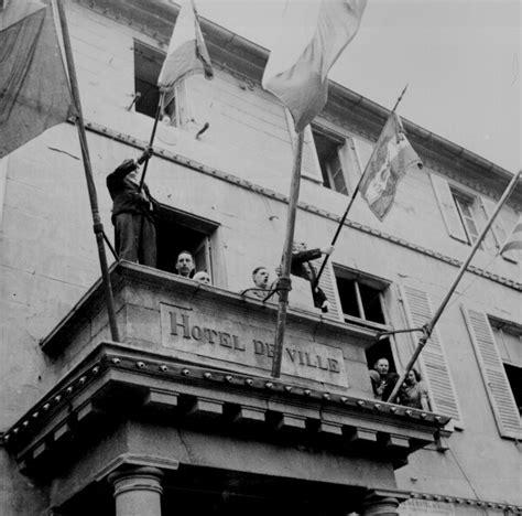 377 best images about PARIS sous l'occupation Juin 1940-Aout 1944 on ...