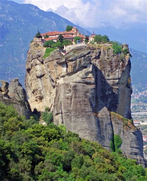 Holy Trinity Monastery, Meteora, Greece | TRAVELLING DAVE