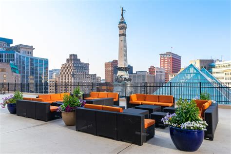 Hotel Suites Downtown Indianapolis | Sheraton Indianapolis City Centre Hotel