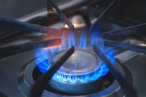 Three common-sense tips to avoid kitchen cooking fires - Bradish Associates