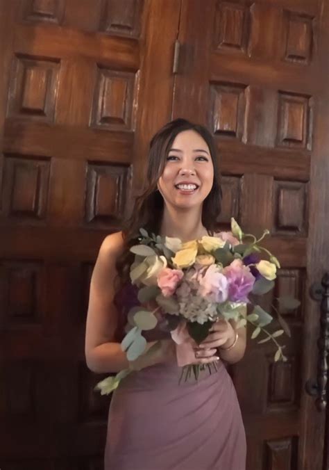 Leslie at Abe and Wendy's Wedding! : r/fuslie