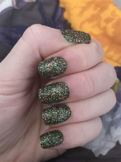 Christmas glitter nails. Red, green, gold, and silver craft glitter : r/RedditLaqueristas