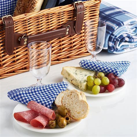 VonShef 4 Person Wicker Picnic Basket Hamper Set with Flatware, Plates ...