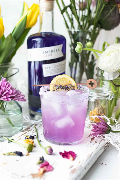 Lavender Lemonade Cocktail (with Empress Gin) - superman cooks