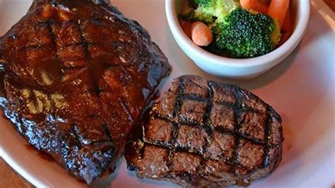 Texas Roadhouse Steak: What To Know Before Ordering