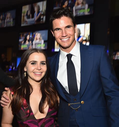 4 Times Mae Whitman & Robbie Amell Were Way Too Cute Together On Instagram