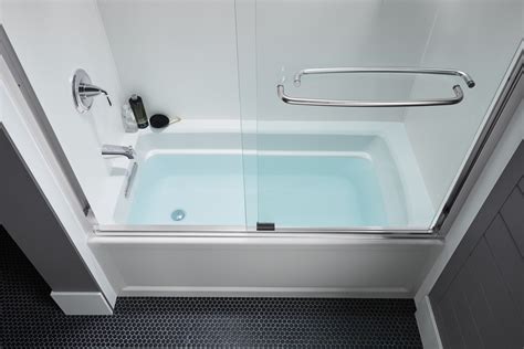 Bathtub Replacement | Moline, IL | Midwest Bath Co.